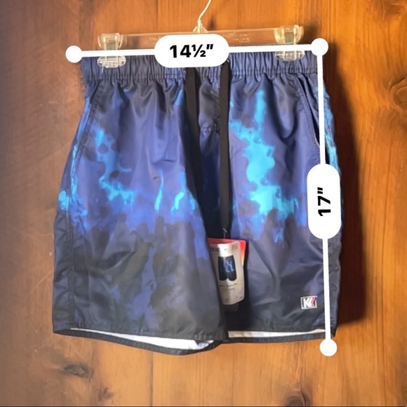 NWT Mens swim trunks - Picture 3 of 4